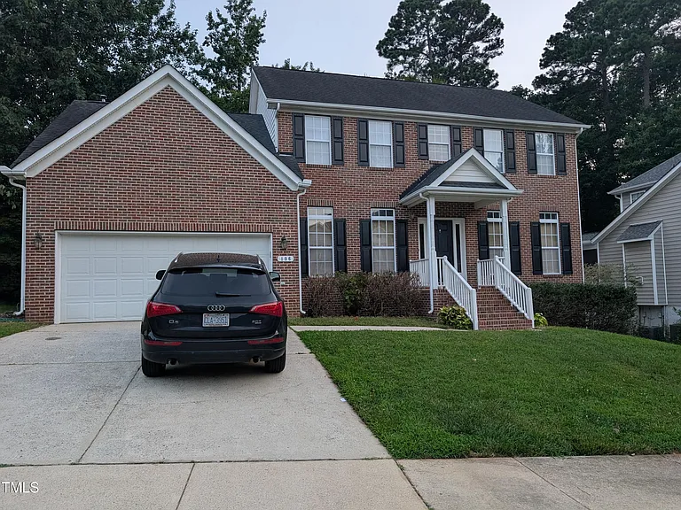 106 Tecumseh Ct — Photo 1