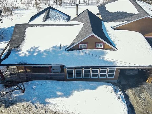 2nd image of 648 Toussaint Rd