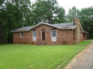110 Donegal Dr, Greenwood, SC 29646
