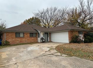 9022 E 35th St, Tulsa, OK 74145