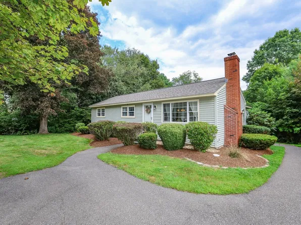 449 Buck St, Pembroke, NH 03275