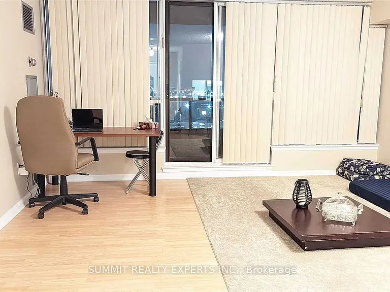10 Laurelcrest St #1111 — Photo 7