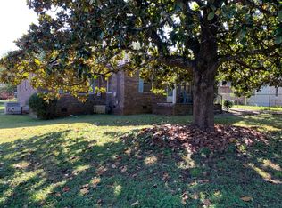 10 Lombardy Way SE, Rome, GA 30161