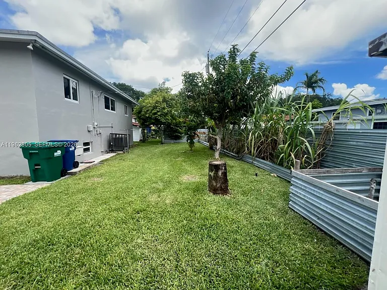 1260 NE 200th Ter — Photo 52
