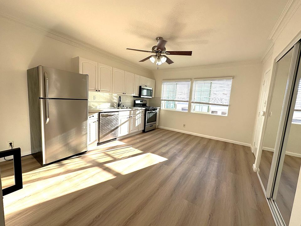 1st image of 713 1/2 Magnolia Ave