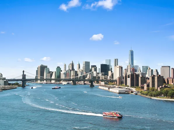 440 Kent Avenue image 4 of 10