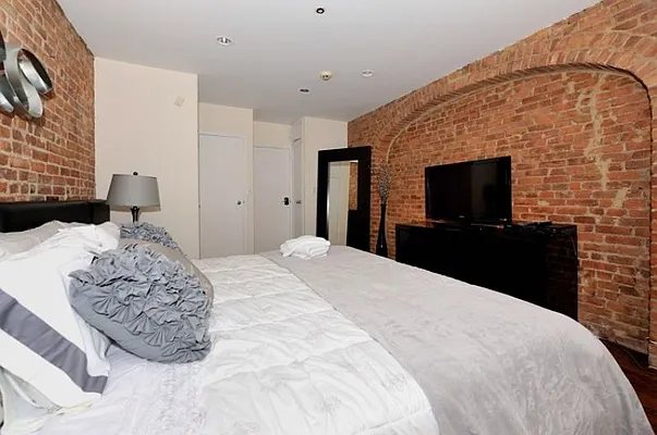 Rented by Eisenberg Exclusives | media 41