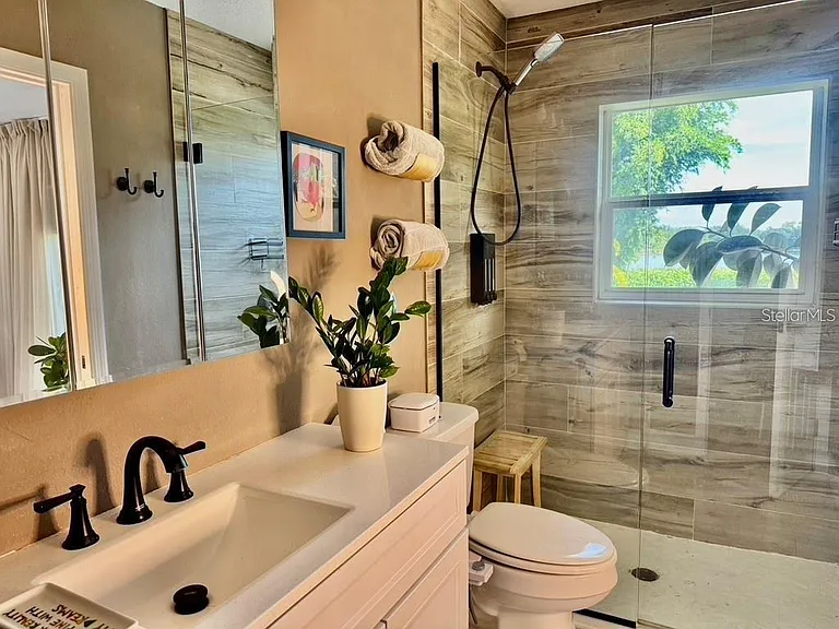 1815 Barker Dr — Photo 25