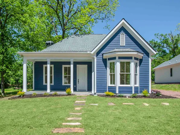379 N 2nd St, Madison, GA 30650