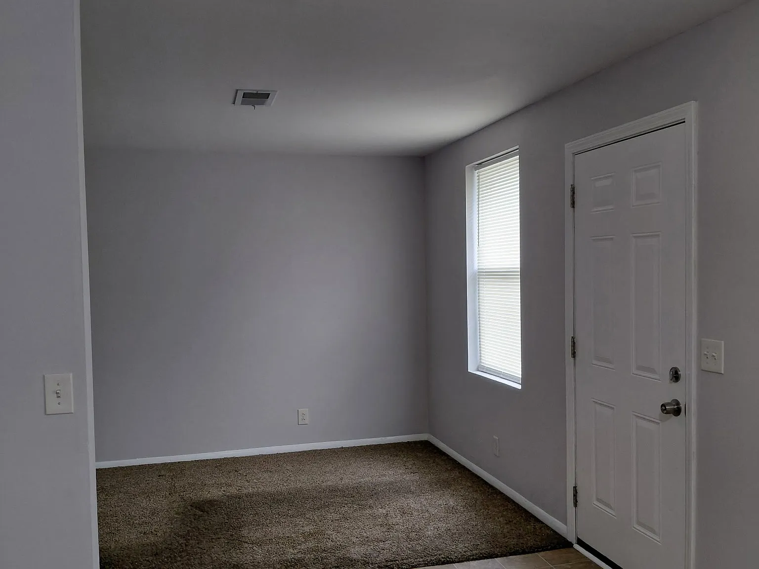 2 bed, 756 sqft, $1,325 — Photo 2
