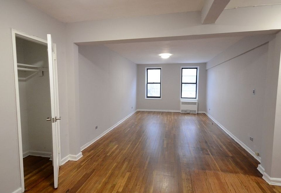 1st image of 4720 40th St APT 3E