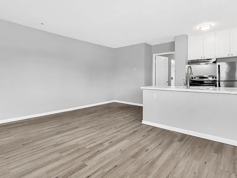 2405 Adams Ave #7 — Photo 7