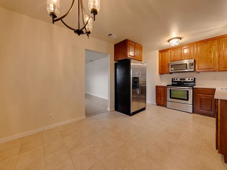 5113 Sitton Way — Photo 11