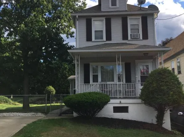 25 Oaklawn Ave, Hanover Township, PA 18706