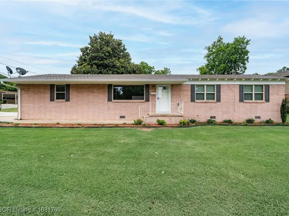 2120 Phoenix Ave, Fort Smith, AR 72901