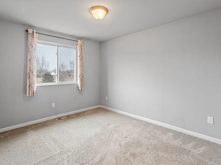 7193 Primrose Ln — Photo 22
