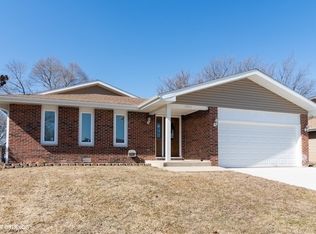 1921 Aspen Dr, Hanover Park, IL 60133