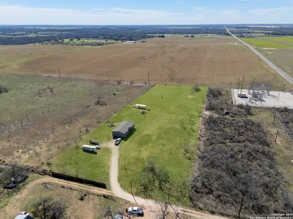 82 PR Olvera Ln, Poteet, TX 78065