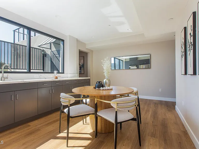 3682 Harriman Ave #3 — Photo 5