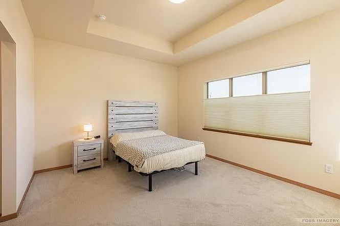 4208 Thrasher St — Photo 2