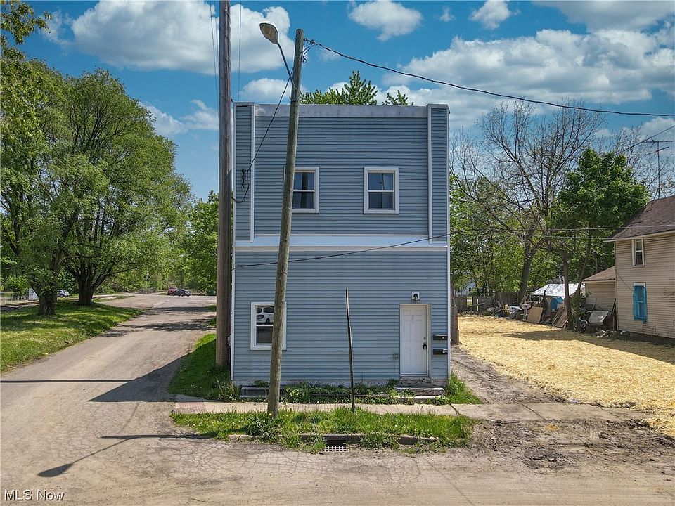 1st image of 365 Wunderlich Ave