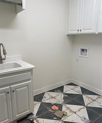 5th image of 1128 Green Wood Cir