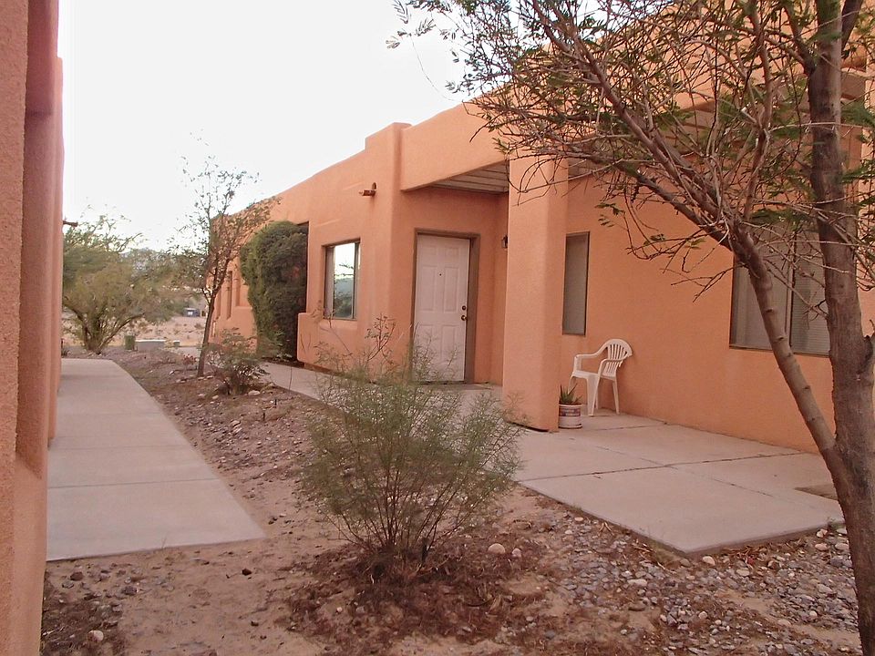1st image of 4842 S Reagan Dr APT 2