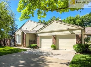 12841 Cambridge Rd, Leawood, KS 66209