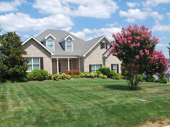 3rd image of 10446 Laurel Pointe Ln