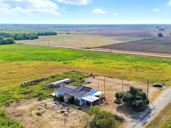 3416 Kurkendall Rd, Beasley, TX 77417