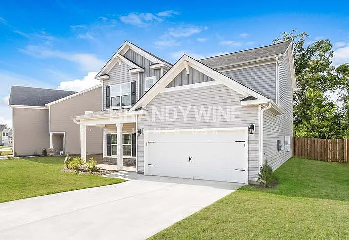 4 bed, 3.0 bath, 2110 sqft, $2,583 — Photo 2