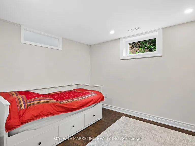 17 Sabrina Ct #BASEMENT — Photo 17