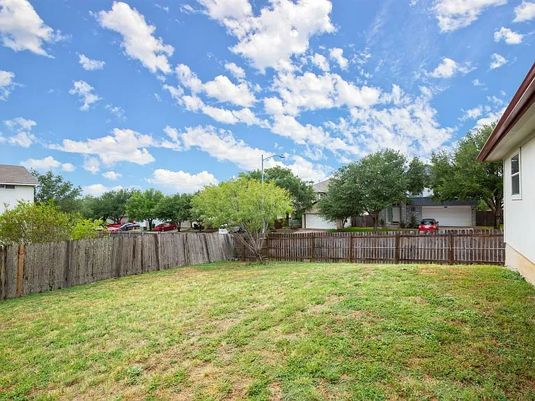 14901 Nuttall Dr — Photo 21