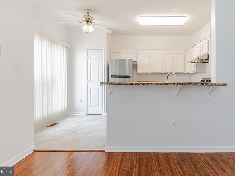 3290 Gina Pl — Photo 11