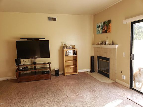 5th image of 145 Courtyard Dr #32