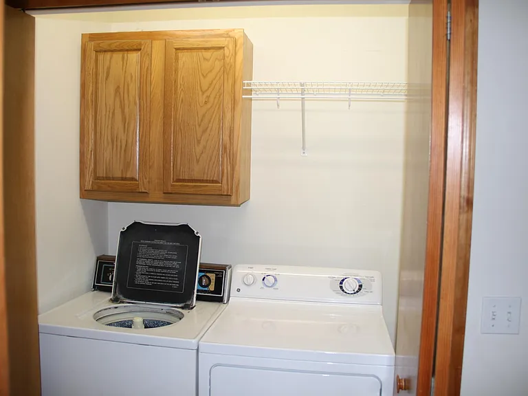 4805 Russell St — Photo 28
