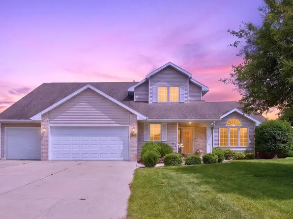 465 Winding Waters Way, De Pere, WI 54115