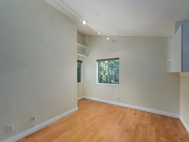 4345 Willow Glen St — Photo 18