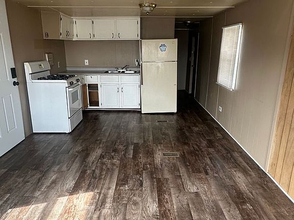 2nd image of 2910 W Grand Ave Trlr 22