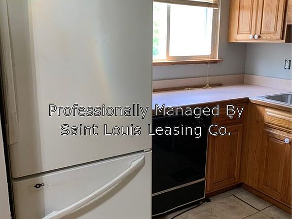 5th image of 1656 Carey Ct