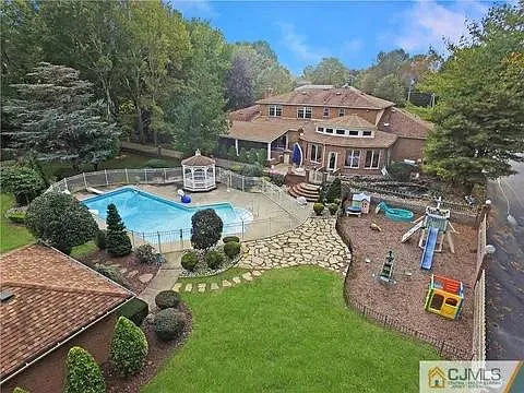 555 Spotswood Englishtown Rd — Photo 13