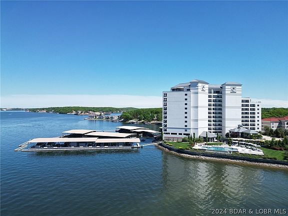 3rd image of 166 Captiva Dr #3B