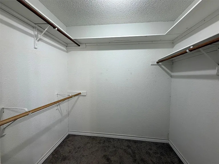 2306 Stirrup Dr — Photo 10