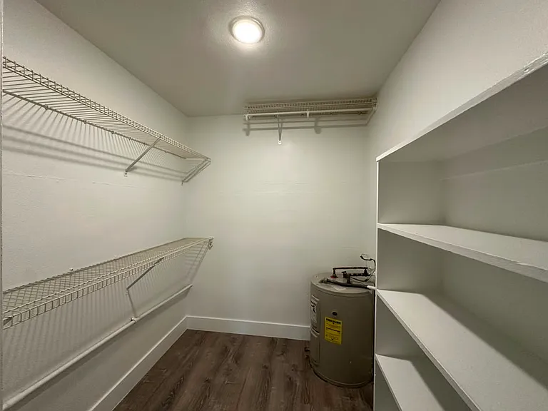 3720 NE 22nd Ave #12 — Photo 8