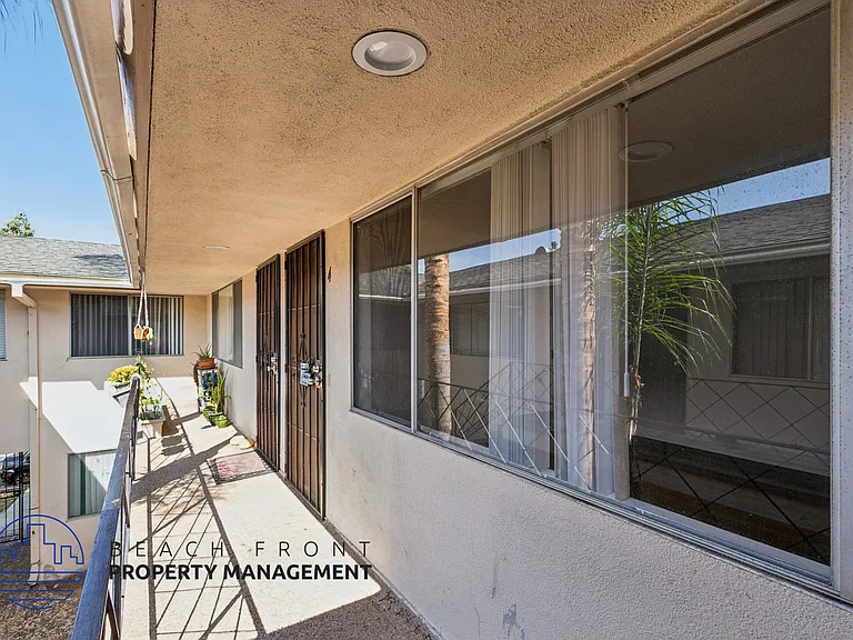 914 S Alma St — Photo 25