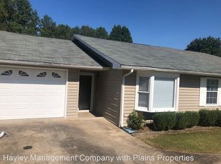2112 Henderson Dr, Opelika, AL 36801