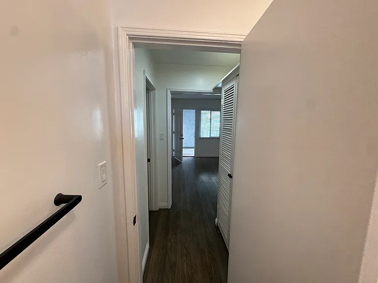 70 Glendora Ave #11 — Photo 13