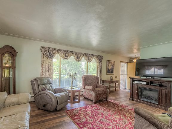 Stunning Great Room