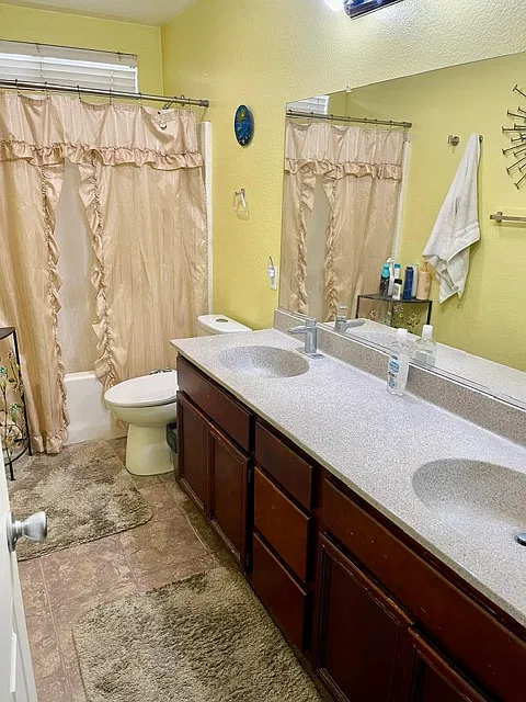 1 bed, 135 sqft, $899 — Photo 2
