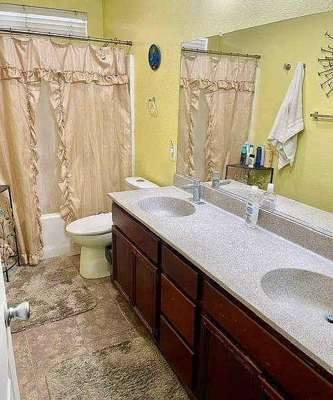 14010 Princeton Ct — Photo 3